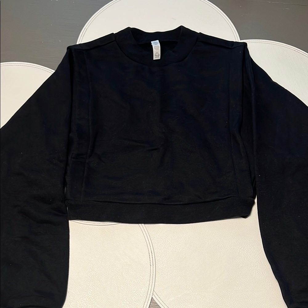 ALO Yoga Black Cropped Boxy Sweatshirt